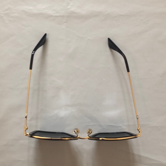 Gucci Havana GG0106S square over sized sunglasses - Picture 11 of 15